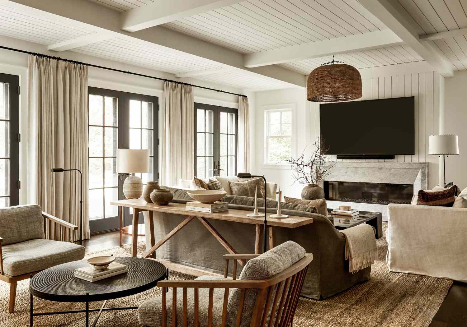 Rustic & Farmhouse Lighting: A Trend That’s Here to Stay