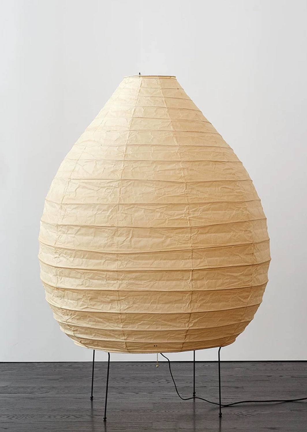 Akari 23n Paper Lantern Lamp - Contemporary Japanese Design By Isamu Noguchi - Minimalist Table Lamps