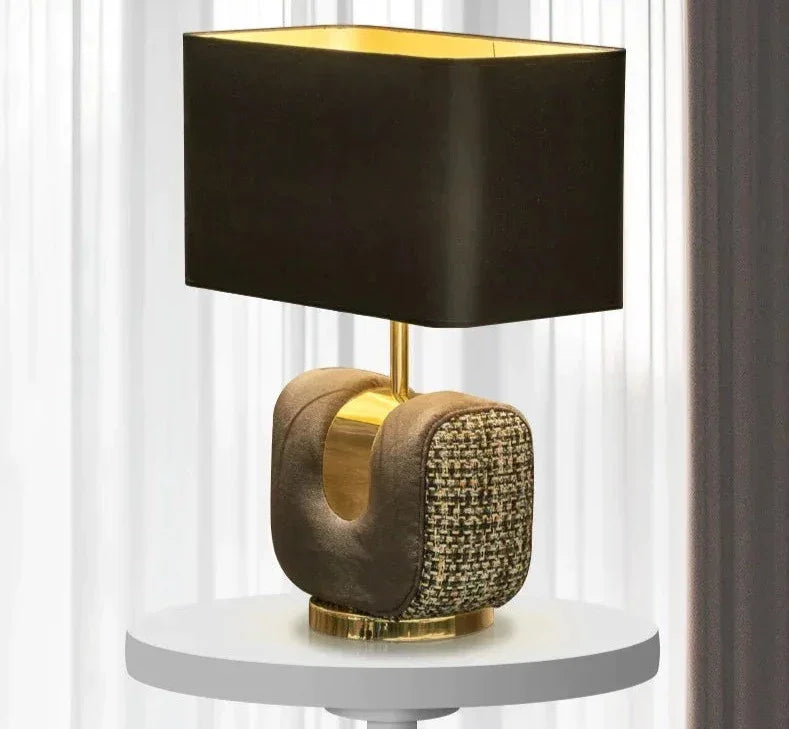Luxury Table Lamps Postmodern Designer Lamp Bedside For Living Room - Art Deco