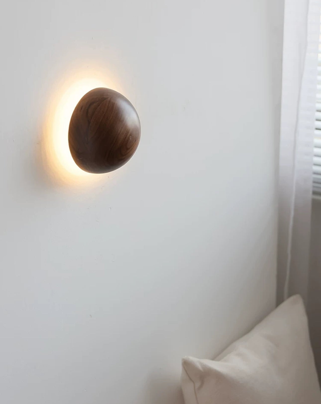 Round Walnut Dome Wall Lamp - 15 Cm Diameter Japandi Style - Minimalist Lamps