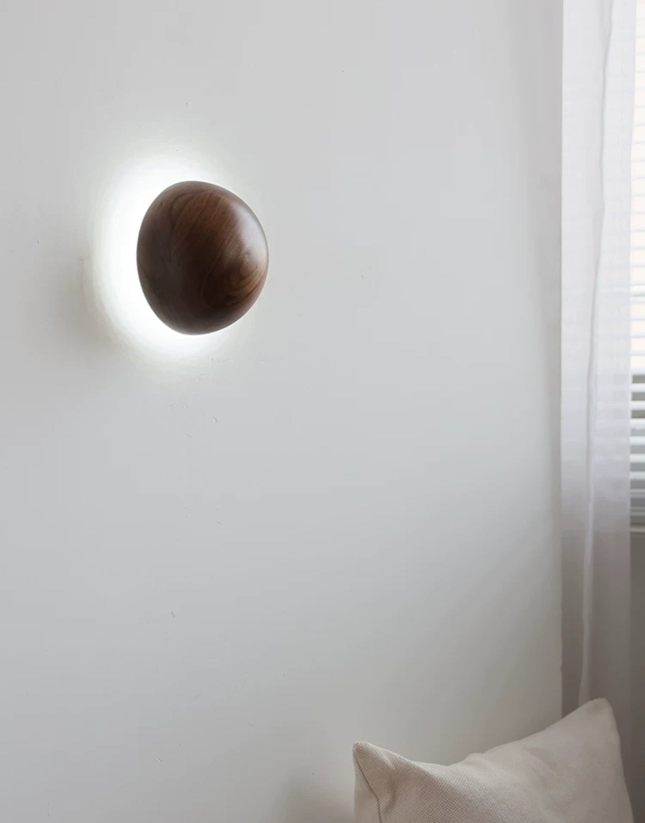 Round Walnut Dome Wall Lamp - 15 Cm Diameter Japandi Style - Minimalist Lamps