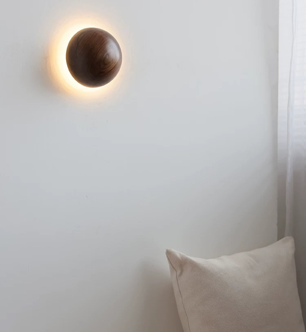Round Walnut Dome Wall Lamp - 15 Cm Diameter Japandi Style - Minimalist Lamps